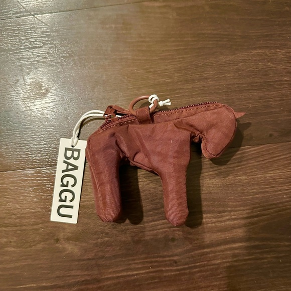 NEW Baggu Horse Charm Nylon Bag Keychain Pony Holder Mahogany - Picture 2 of 5